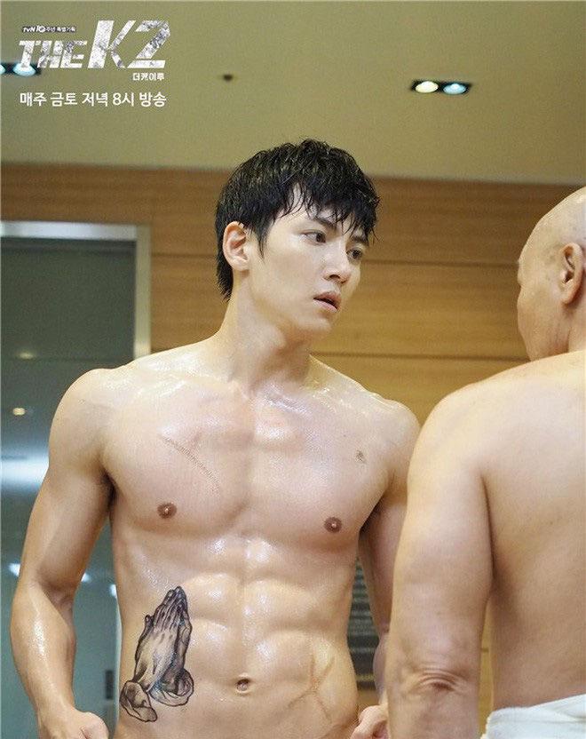 Những lần Ji Chang Wook khoe body chuẩn chỉnh trên màn ảnh-6