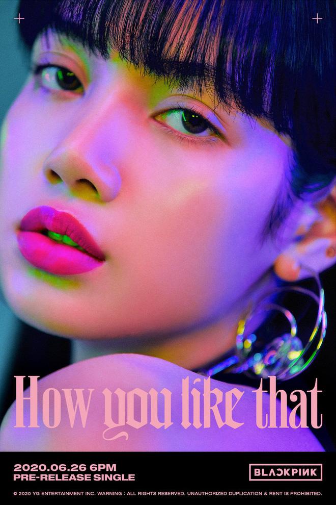 BLACKPINK đột ngột chuyển concept nữ tính trong bộ teaser tím lịm tìm sim, Lisa lại tiếp tục cho fan ăn cú lừa về mái tóc đen rồi?-3