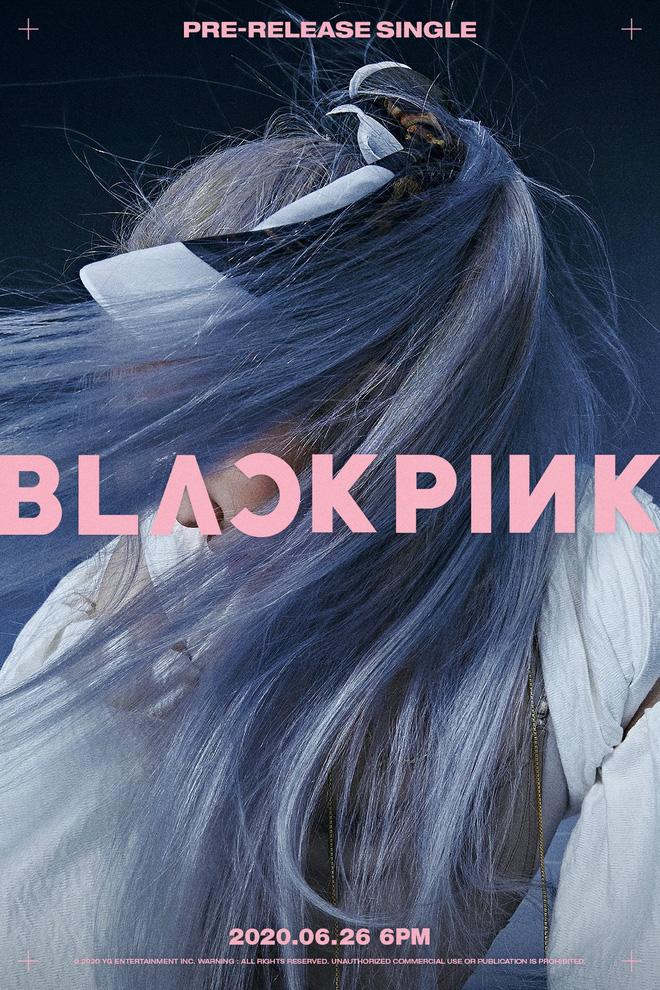BLACKPINK đột ngột chuyển concept nữ tính trong bộ teaser tím lịm tìm sim, Lisa lại tiếp tục cho fan ăn cú lừa về mái tóc đen rồi?-5