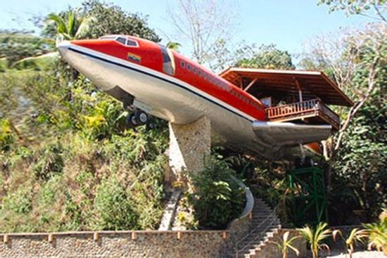 Khách sạn đẳng cấp bên trong máy bay Boeing 727