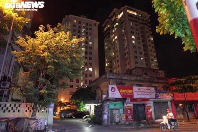 Dê xồm 65 tuổi thừa nhận dâm ô bé trai trong thang máy chung cư ở Hà Nội-1