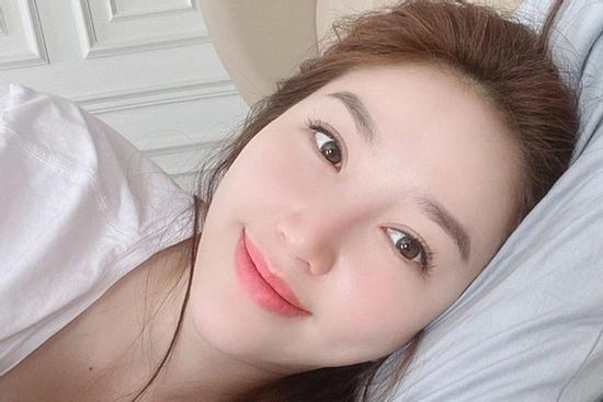 Đã ngoài 30 tuổi, bí quyết nào giúp Bảo Thy sở hữu làn da mịn màng như em bé?