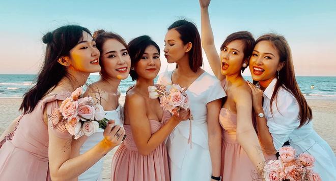 Nghệ sĩ Việt dự lễ cưới trên bờ biển của Phanh Lee-5