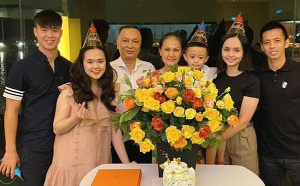 3 nàng WAGs Việt đang vác bụng bầu: Người xấu như chưa từng được xấu, người to lên gấp đôi-1