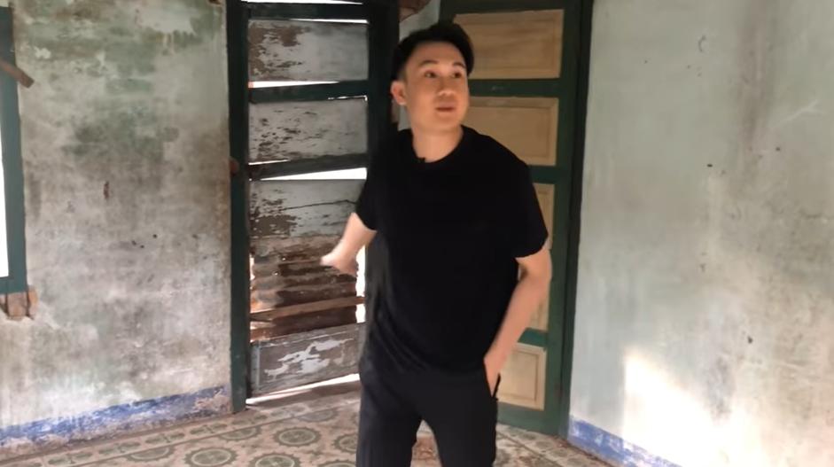 Lần đầu hé lộ ngôi nhà gắn liền tuổi thơ của danh hài Hoài Linh-1