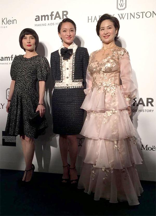 Bố qua đời được gần 1 tháng, xúc động tâm thư của nữ nghịch tử gửi ông trùm sòng bài-10