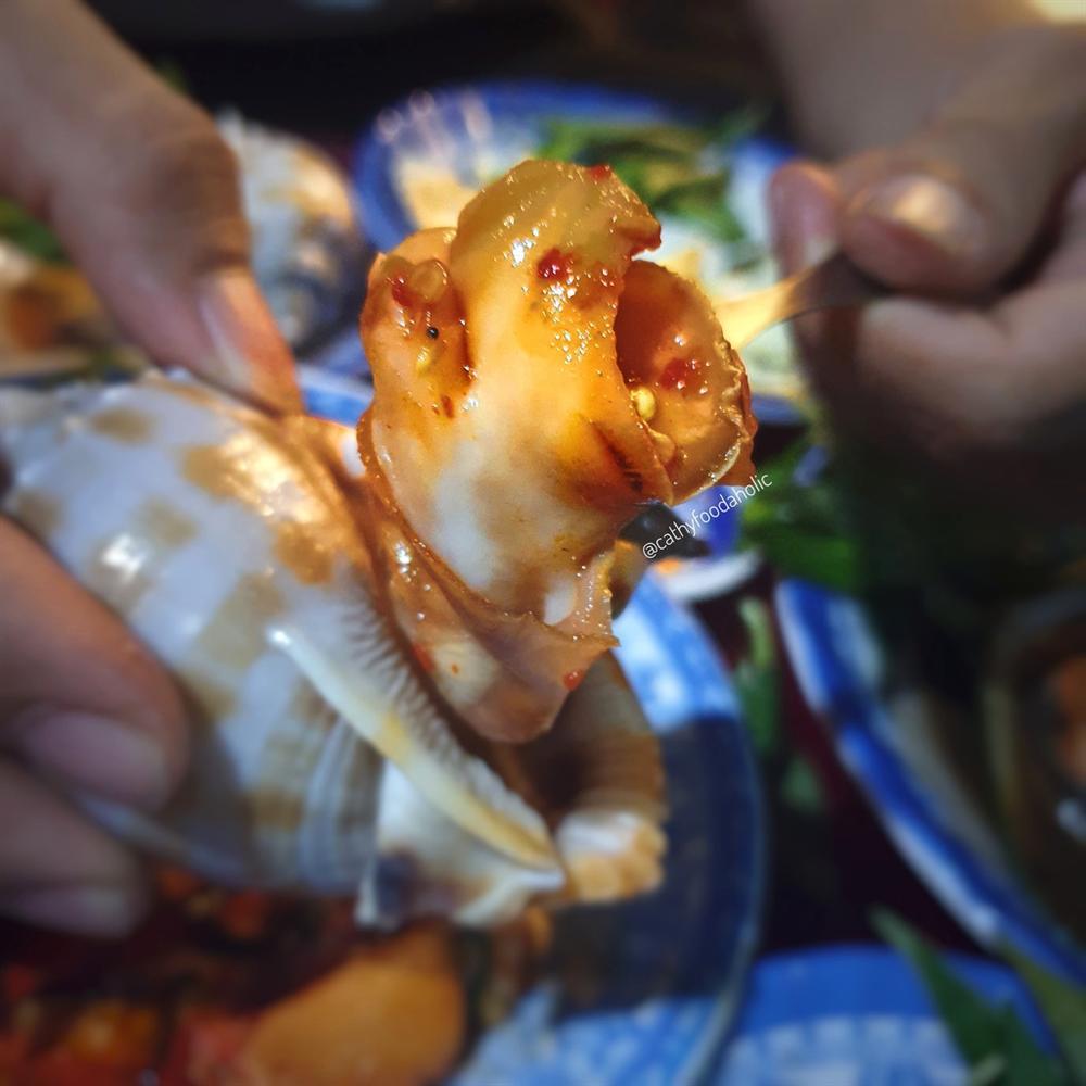 4 hàng ốc ngon hút tín đồ sành ăn ở TP.HCM-2