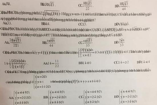 Xuất hiện đề thi trắc nghiệm như ma trận, hội học sinh hoa mắt không biết điền đáp án sao cho đúng