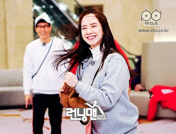 Song Ji Hyo - Từ nữ cường của Running Man đến nữ hoàng phòng vé hậu COVID-19-9