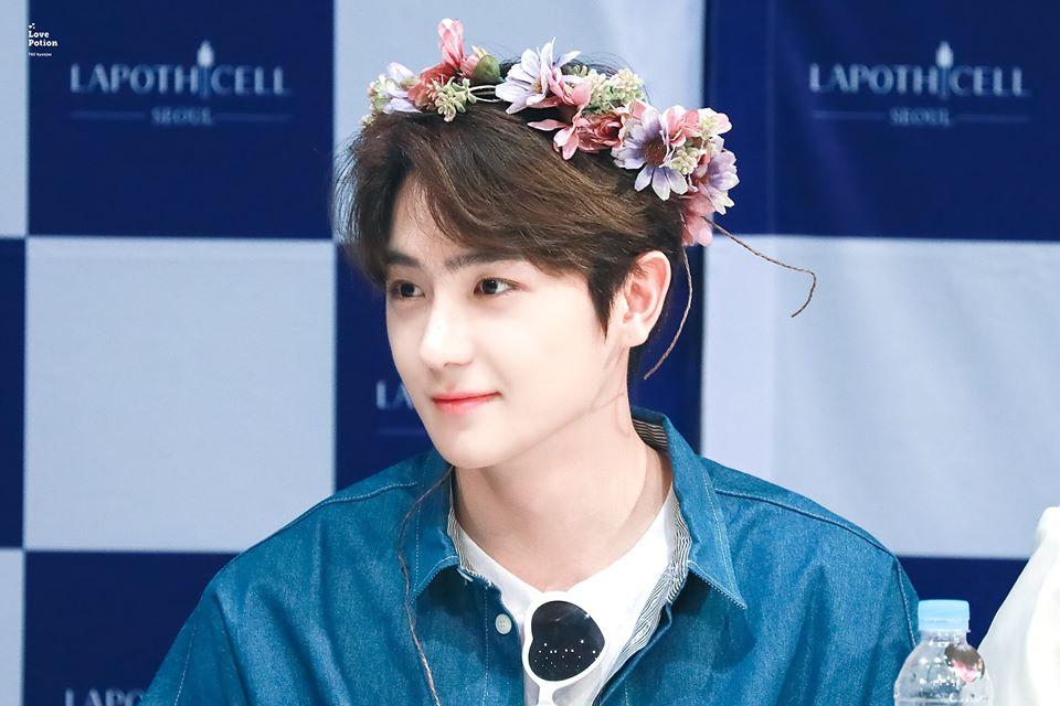 Visual nam idol Kpop nóng rẫy trên mạng xã hội, từ bé đến lớn chưa biết xấu là gì-4