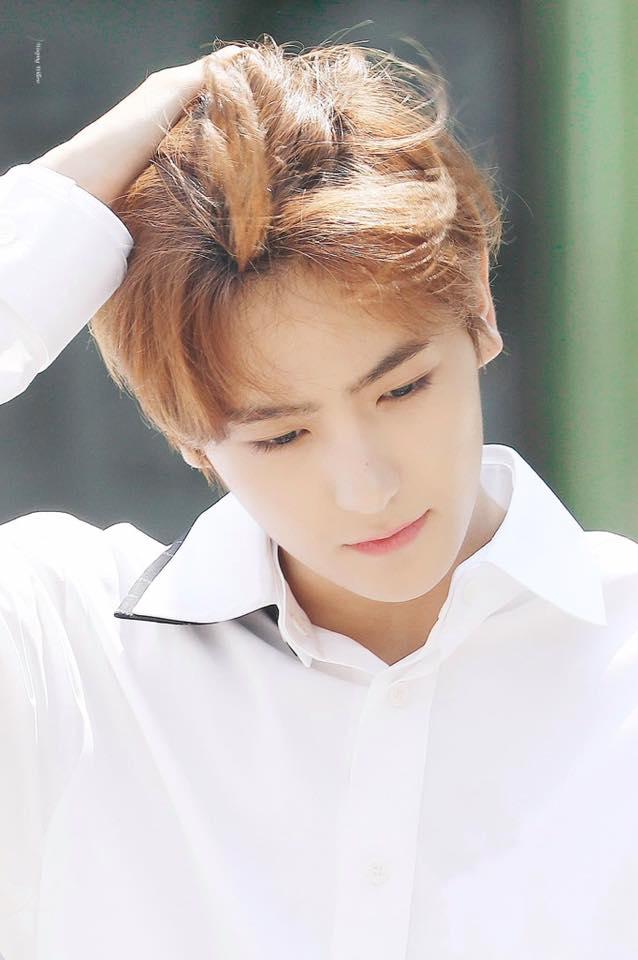 Visual nam idol Kpop nóng rẫy trên mạng xã hội, từ bé đến lớn chưa biết xấu là gì-9