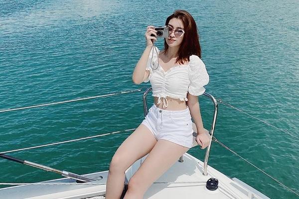 Hoa hậu Đỗ Mỹ Linh bị rào kể chuyện phòng the-10