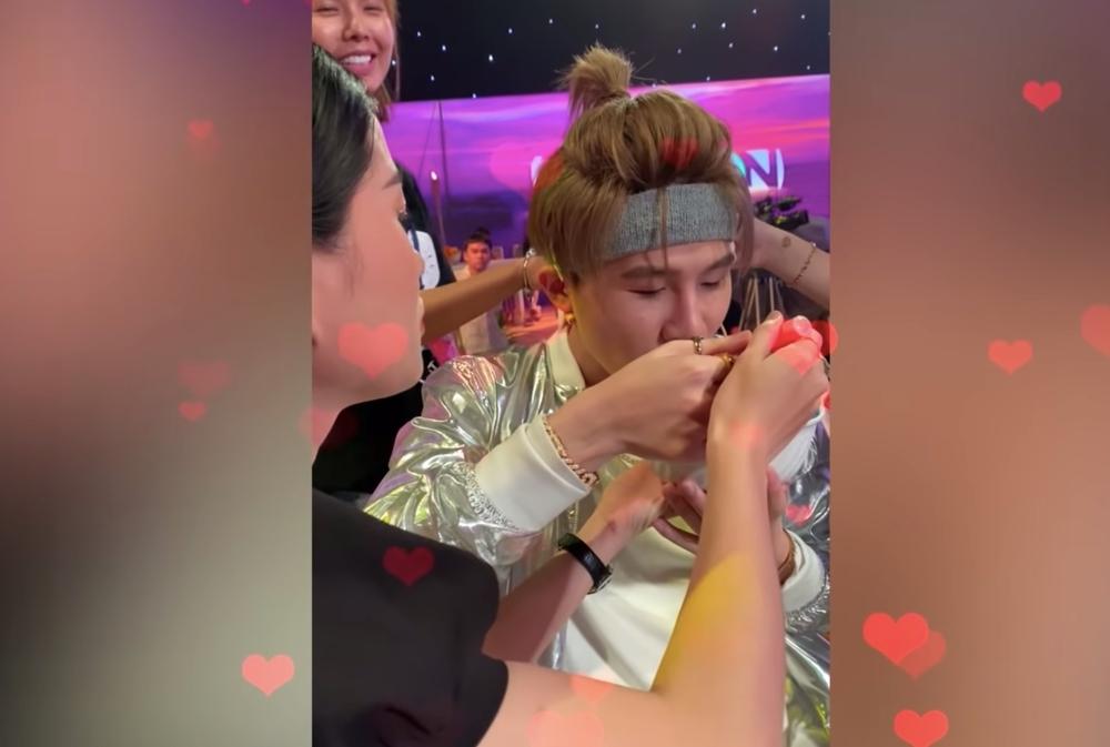 Lâm Vỹ Dạ rớt liêm sỉ chờ Jack 3 tiếng để được kết bạn Facebook rồi rủ về nhà nấu cơm-1