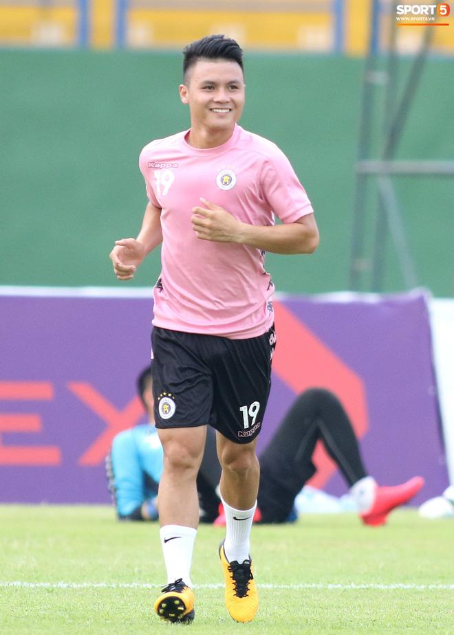 Quang Hải xuất hiện cực kỳ tươi tắn sau scandal bị hack Facebook-3