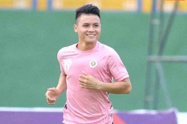 Nhìn hành động đoán tình cảm 3 cô gái đã và đang yêu dành cho Quang Hải sau biến cố đời tư chấn động-10