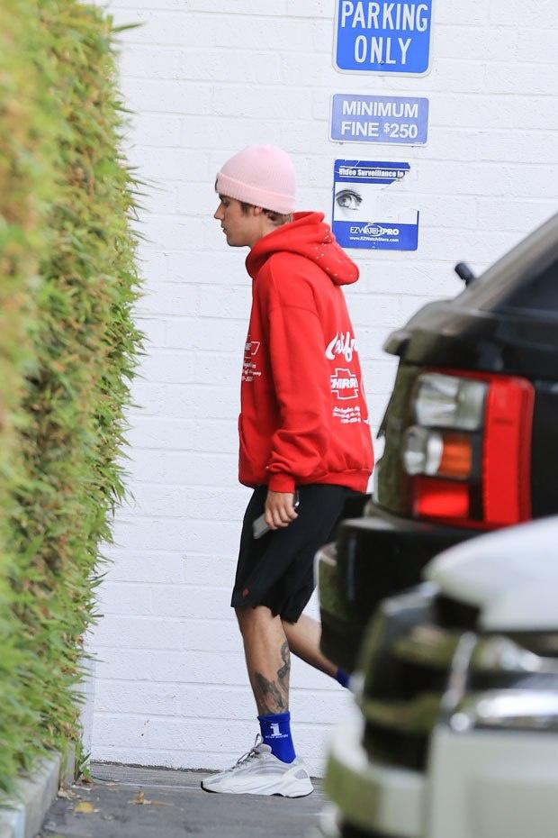 Justin Bieber xuất hiện sau khi bị tố tấn công tình dục 2 cô gái-2