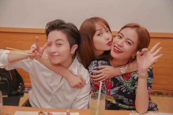 Hoàng Thùy Linh - Gil Lê lại sánh đôi dự tiệc sinh nhật Minh Hằng-2