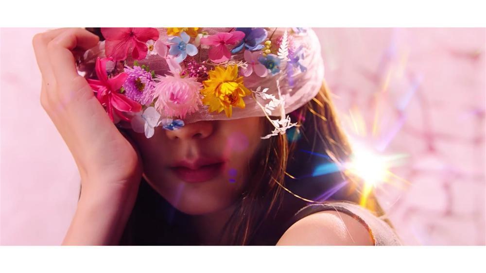 Teaser MV BLACKPINK: Jisoo mãi đỉnh cao muôn trượng, Lisa răng lấp lánh kim cương-9