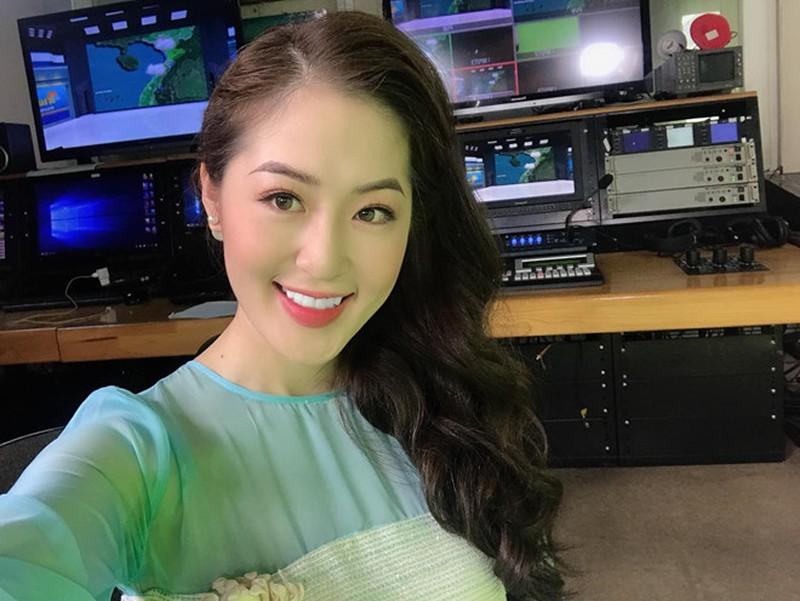 MC thời tiết ngồi ghế nữ chính Người Ấy Là Ai, gây sốt với nhan sắc hoa hậu-4