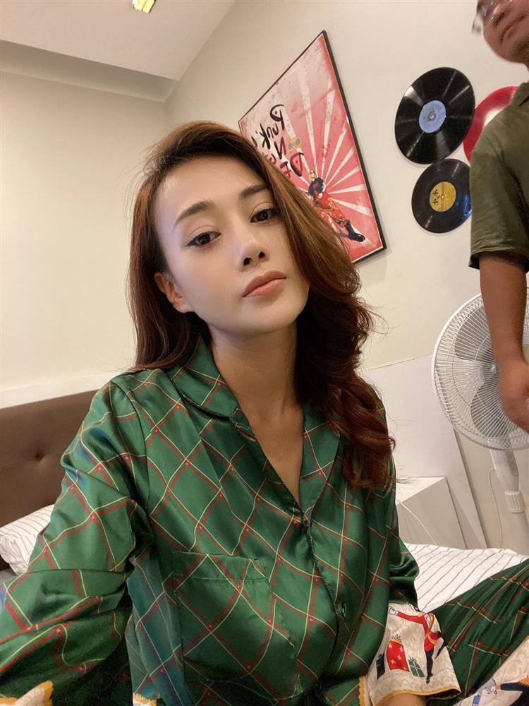 Phương Oanh kể nỗi khổ khi đóng phim giữa trời nóng 40 độ-3