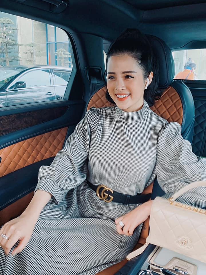 Cuộc sống sang chảnh, nhan sắc xinh đẹp của nữ MC trẻ trung nhất nhì VTV-7