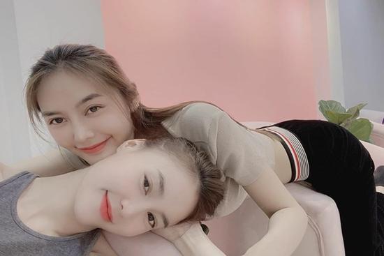 Linh Chi - Ninh Dương Lan Ngọc gây lú lẫn với hình ảnh 'song sinh'