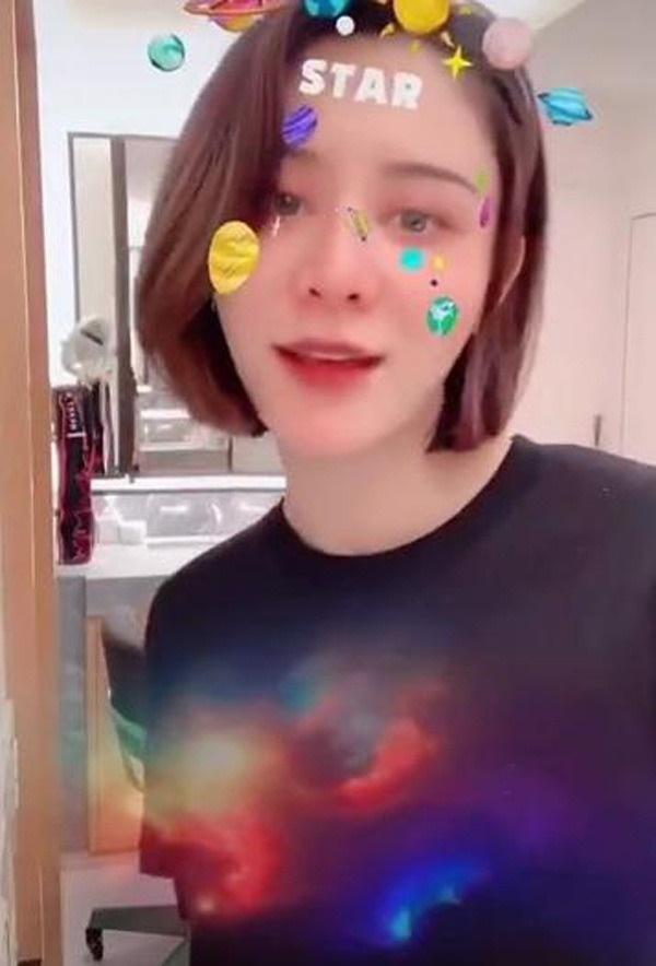 Chờ cháu trai chào đời, mẹ thiếu gia TVB mới cho con dâu đứng tên biệt thự hạng sang-2