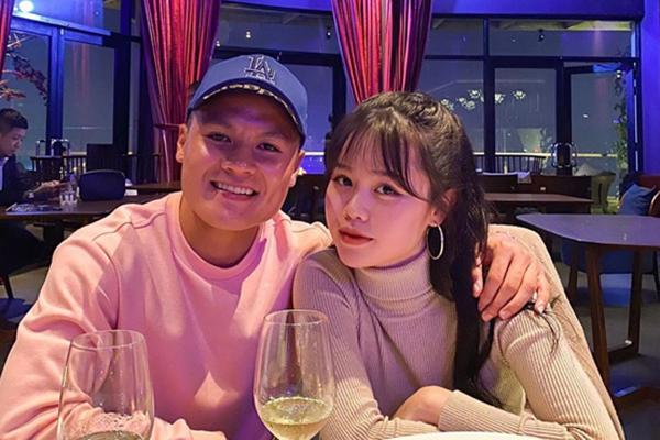 Quang Hải đổ máu trên sân cỏ giữa ồn ào nhún nhảy Hồ Tây-5