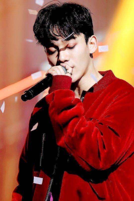 Chen (EXO) lần đầu tái xuất sau 6 tháng ở ẩn: Knet đua nhau khen ngợi nhưng liệu có thật lòng?-1