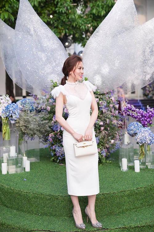 Cuộc sống sung túc của vợ chồng MC Thành Trung-5