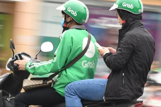 Hà Nội: Nghi án nữ xe ôm công nghệ lừa đón học sinh