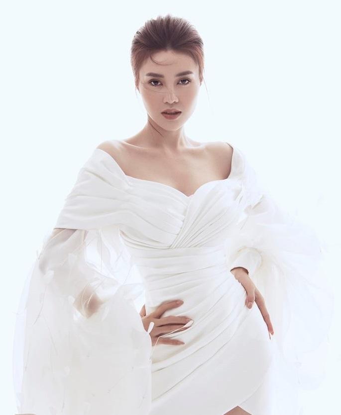 Lynk Lee mặc đầm công chúa đụng hàng loạt chân dài Khánh Vân, Lan Ngọc-5