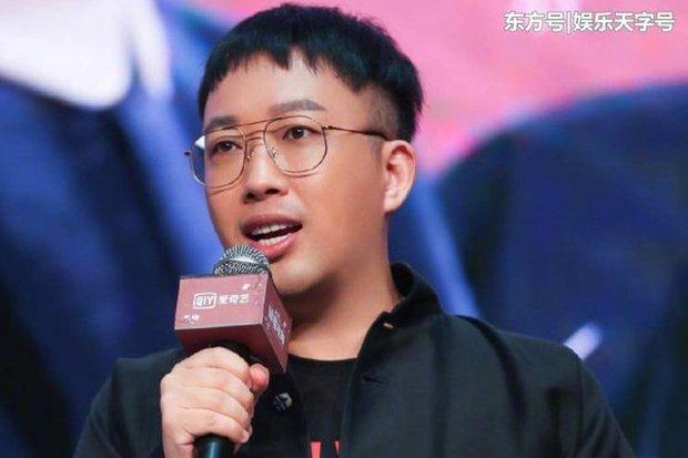 Vu Chính xấu tính, chơi một mình không thích nên kéo cả Angela Baby và Trần Nghiên Hy vào thị phi-5