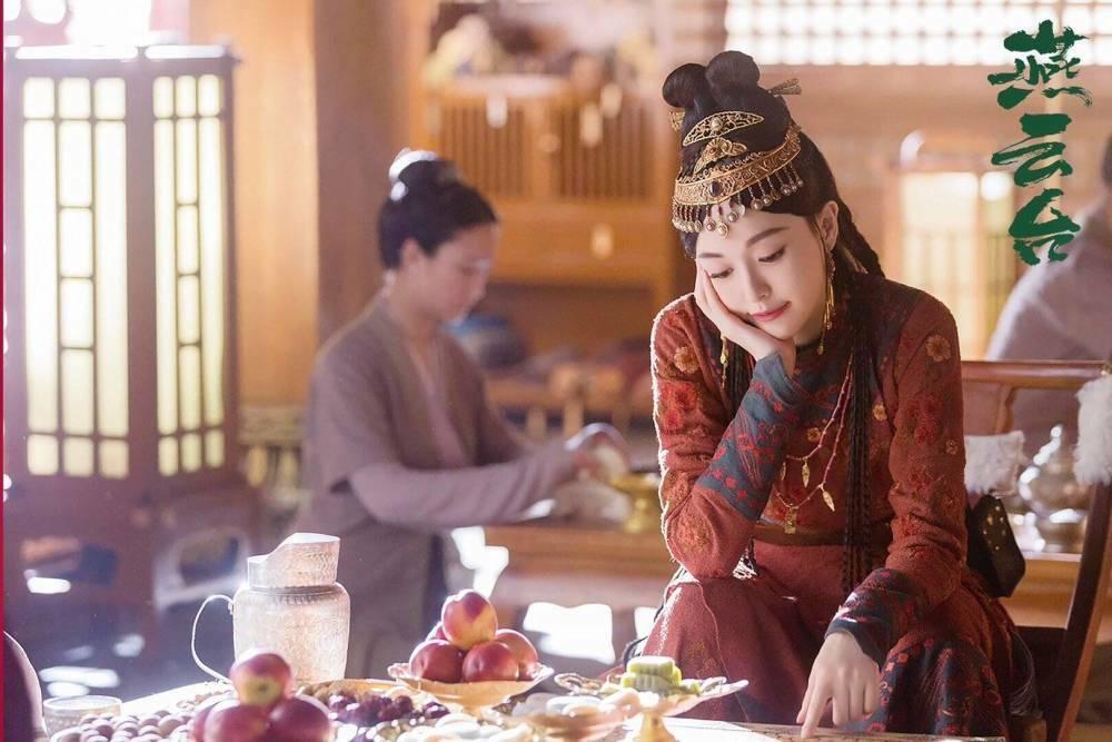 Đường Yên rơi nước mắt đau khổ trong trailer Yến vân đài-1