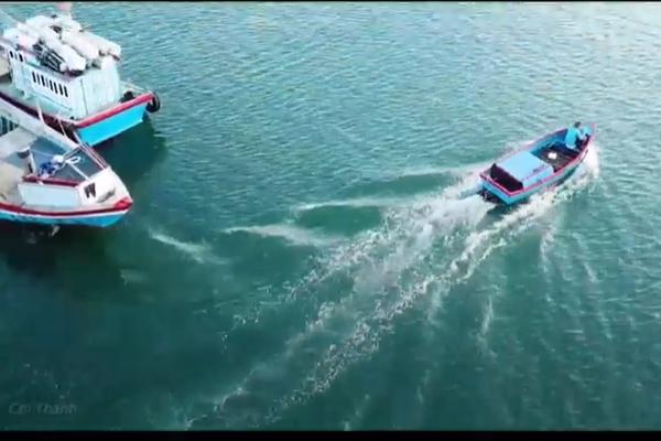 Trải nghiệm cắm trại giữa lòng sa mạc nóng nhất hành tinh-1