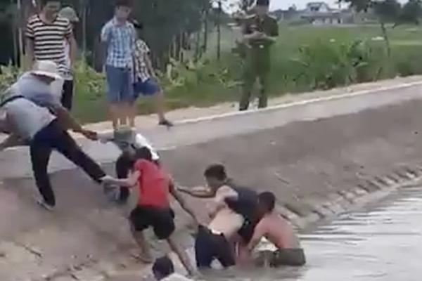 Bắt đầu từ 1/7/2020, học sinh tiểu học không phải đóng học phí-2