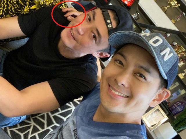 Chồng và tình cũ của Lâm Tâm Như quàng vai bá cổ thân thiết không ngờ-2