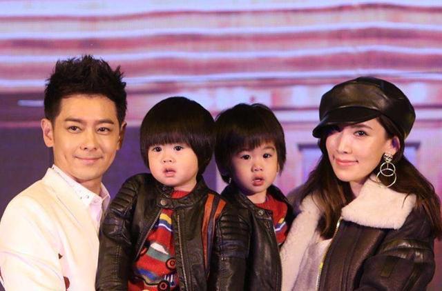 Chồng và tình cũ của Lâm Tâm Như quàng vai bá cổ thân thiết không ngờ-5