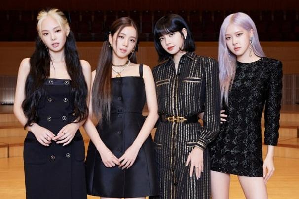Dàn sao Việt cuồng BLACKPINK: Diệu Nhi tự nhận là thành viên nhóm, Minh Tú xem MV mà chú ý phong thủy-9