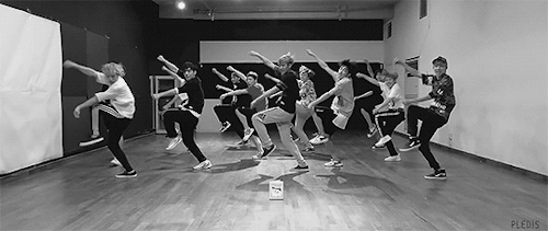 Không phải BTS, Seventeen mới là nhóm nhạc có vũ đạo đều tăm tắp đỉnh nhất Kpop-8