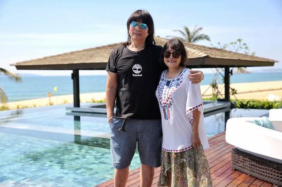 Dù ly hôn, bố mẹ Hà Anh vẫn vui vẻ như hai người bạn khi đi du lịch cùng các con-8