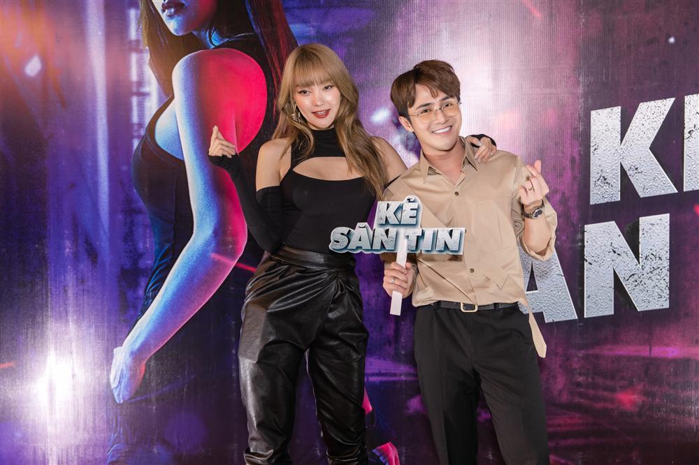 Bà bầu Đông Nhi được 5 trai đẹp làm vệ sĩ khi đến chung vui với Minh Hằng-11