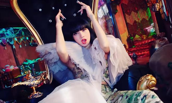 BlackPink diện đồ hiệu nghìn USD trong How you like that-2