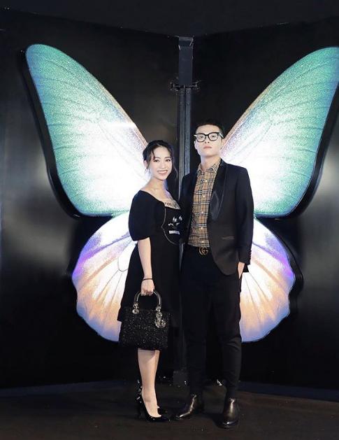 Đông Nhi, Hoàng Oanh và các mẹ bầu Vbiz vắt vẻo giày cao gót-4