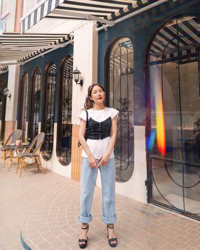 Lăng-xê mốt quần khoét như Ngọc Trinh, may sao Sĩ Thanh ghi điểm vì đục lỗ vừa phải-14