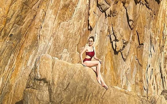 Lâu lắm rồi mới thấy Hoa hậu Diễm Hương đăng ảnh mặc bikini-4