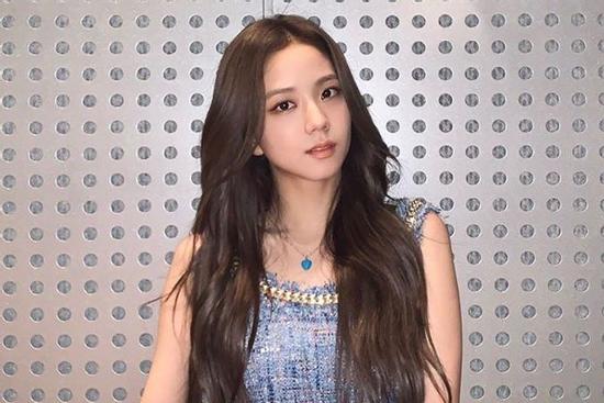 BLACKPINK Jisoo khoe visual đỉnh cao, không ai có thể rời mắt