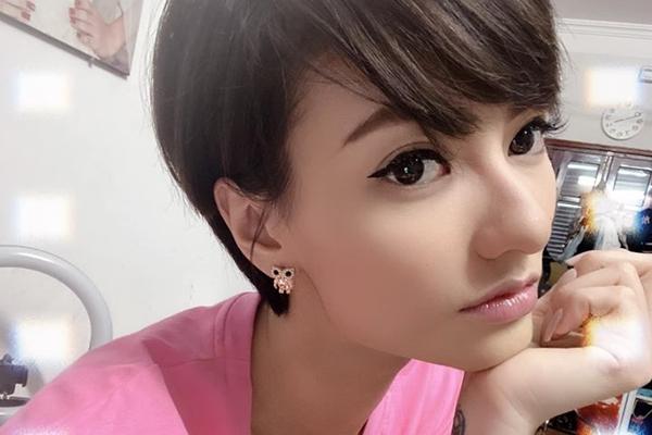 Hồng Quế khoe tiền kiếm chân chính giữa lúc showbiz nháo nhào nạn bán dâm-4