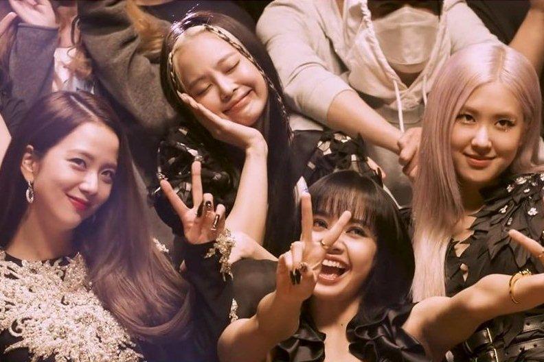 MV của BTS phá loạt kỉ lục của mình và nghệ sĩ Hàn Quốc trên YouTube và iTunes, đáng tiếc lại thua BLACKPINK tại Việt Nam-3