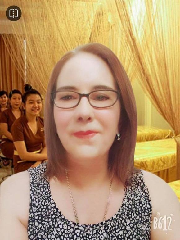 Cô dâu 65 tuổi đăng ảnh trẻ như gái 40 nhưng bị dân mạng tố làm lố-5